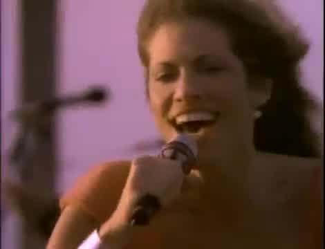 Carly Simon - Nobody Does It Better