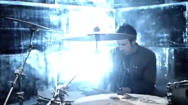 Drowning Pool - Turn So Cold