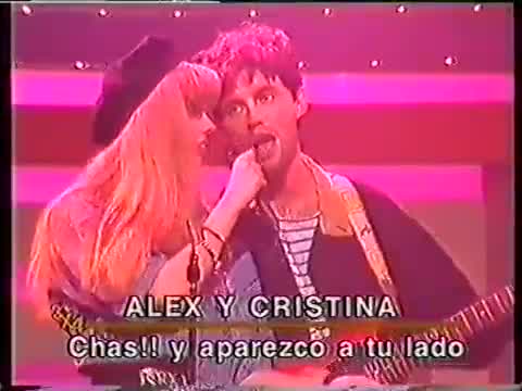 Álex & Christina - ¡Chas! Y aparezco a tu lado