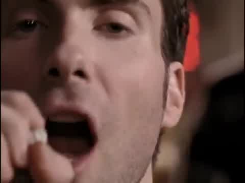 Maroon 5 - Sunday Morning