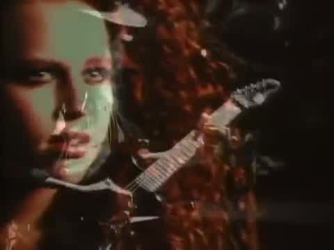 Queensrÿche - Eyes of a Stranger