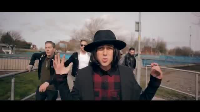 Sleeping With Sirens - The Strays