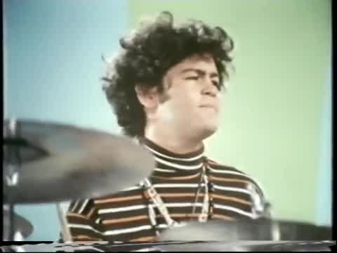 The Monkees - Pleasant Valley Sunday