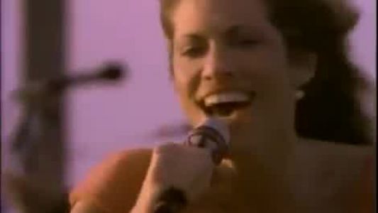 Carly Simon - Nobody Does It Better