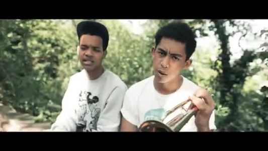 Rizzle Kicks - Down With the Trumpets